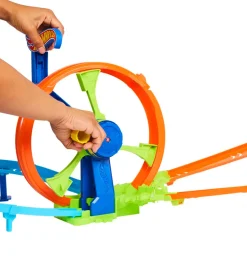 Hot Wheels Racerbane - Action Rapid Launch & Loop
