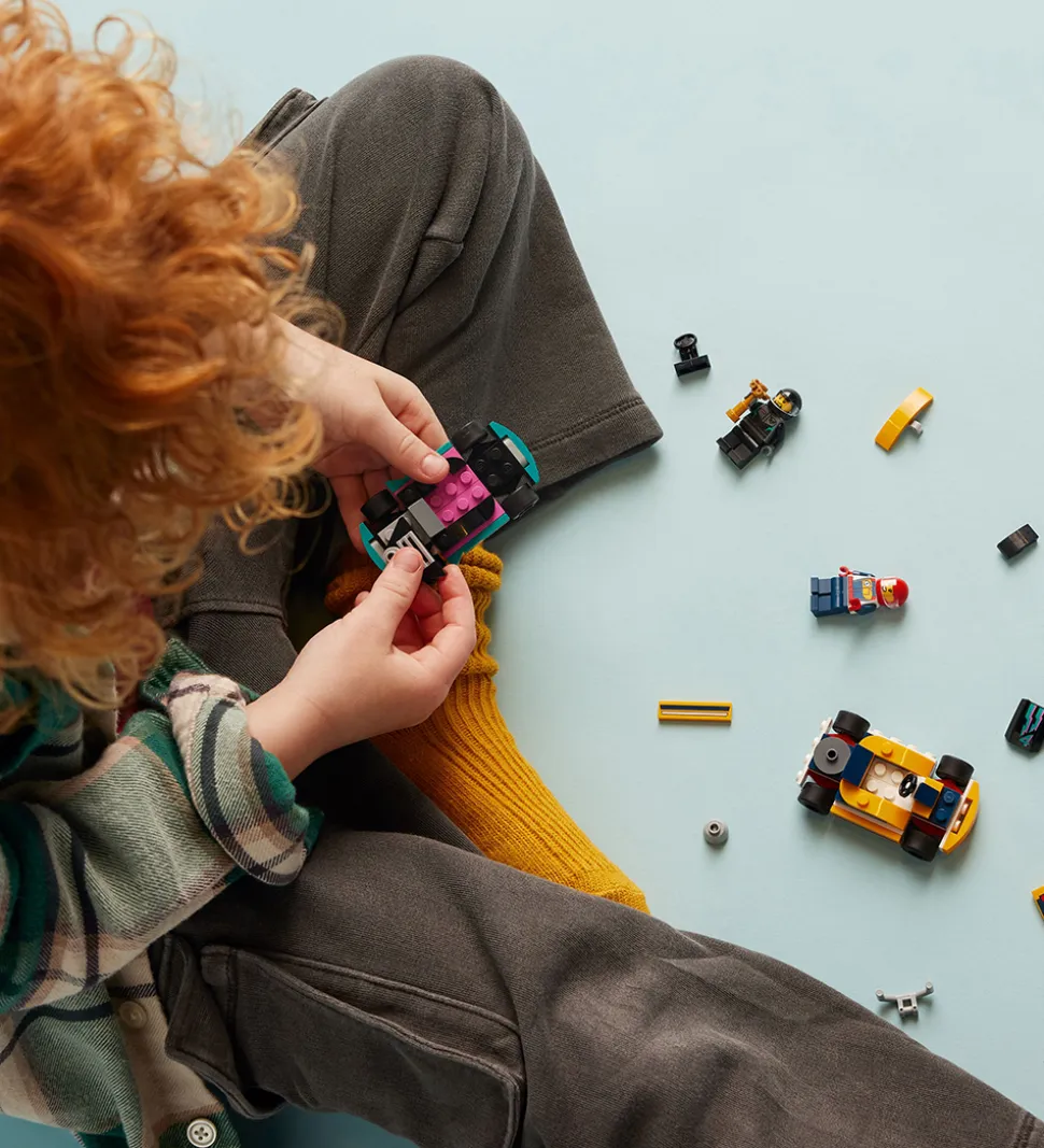 LEGO® City - Gokarts Og Racerkørere 60400 - 99 Dele