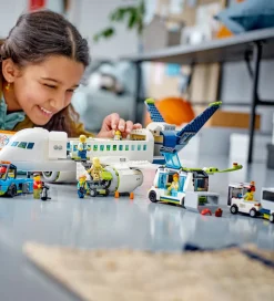LEGO® City - Passagerfly 60367 - 913 Dele