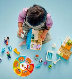 LEGO® DUPLO - Første Gang: Besøg Hos Lægen 10449 - 65 Dele