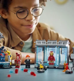 LEGO® Marvel - Iron Mans Laboratorium: Dragt... 76315 - 384 Dele