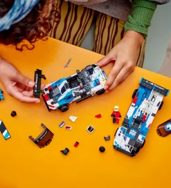 LEGO® Speed Champion - BMW M4 GT3 og BMW M H... 76922 - 676 Dele