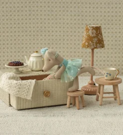 Maileg Mus - Lillesøster - Dansemus i Seng