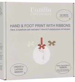 Vanilla Copenhagen Hånd- og Fodaftryksæt m. Bånd - Hvid/Rød/Brun